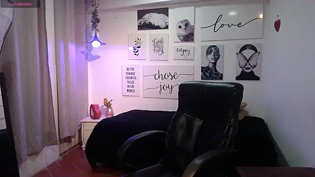 AmethystShadow17 online show from March 21, 8:57 pm