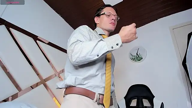 Justin valverde online show from January 10, 3:23 am