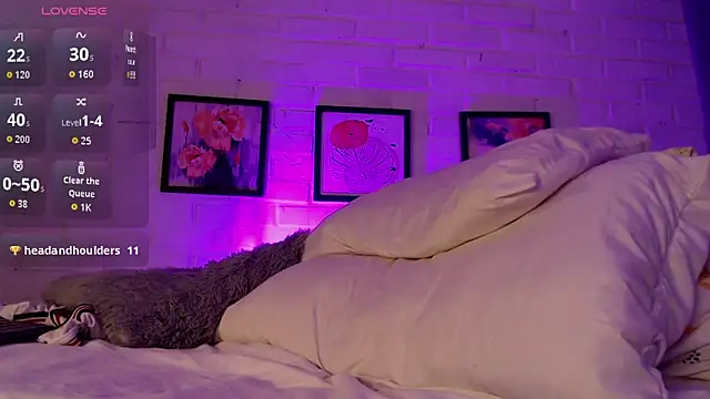 MATEO HUNTER online show from March 31, 9:33 am