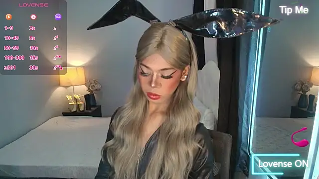 NicoleAshleyxxx online show from October 26, 12:07 pm