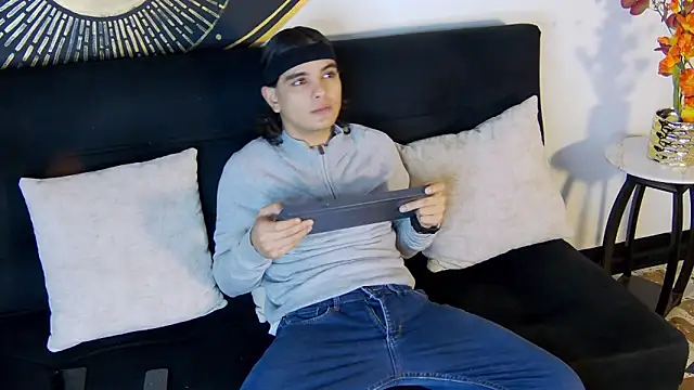 dammon walker online show from November 3, 12:09 pm