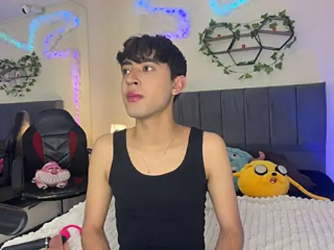 JustinCastiblanco online show from February 10, 12:10 pm