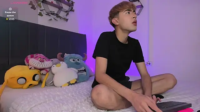 JustinCastiblanco online show from December 17, 12:12 pm