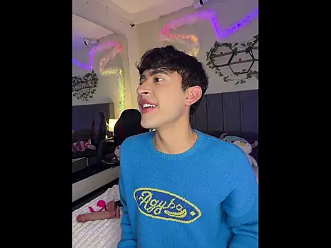 JustinCastiblanco online show from February 16, 11:19 am