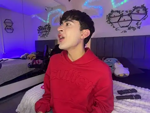 JustinCastiblanco online show from February 5, 11:39 am