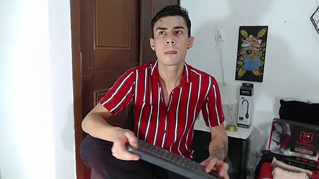 DavidFord2425 online show from October 17, 5:28 pm