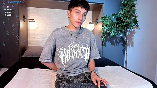 Tiam muller online show from February 2, 3:49 am