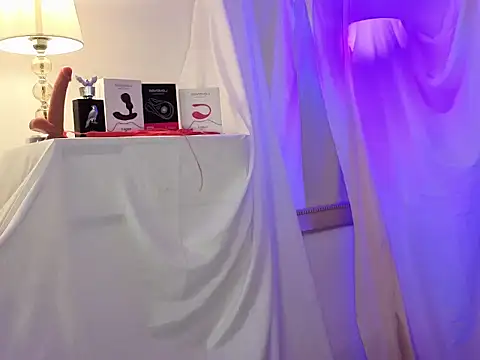 Yamilk101 online show from November 8, 10:35 pm