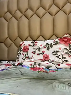 Mysterious Prince online show from June 10, 7:47 pm