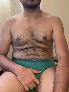 Handsome8677 online show from April 14, 8:58 am