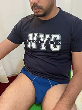 Handsome8677 online show from April 20, 8:50 am