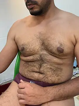 Handsome8677 online show from April 23, 12:29 pm