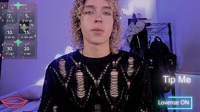 Lyric Mirage online show from March 18, 10:57 pm