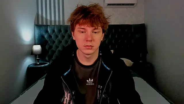 KevinMilky online show from March 28, 5:40 am