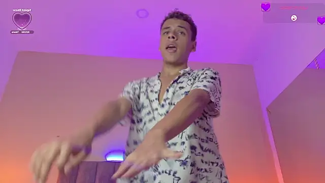 Xavier Fox    online show from March 10, 9:10 pm