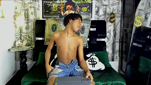 Latin Femboy13 online show from October 25, 7:26 pm