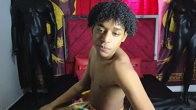 Latin Femboy13 online show from October 27, 7:16 pm