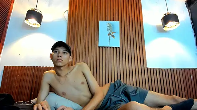 AQUARIUS x online show from October 25, 1:24 pm