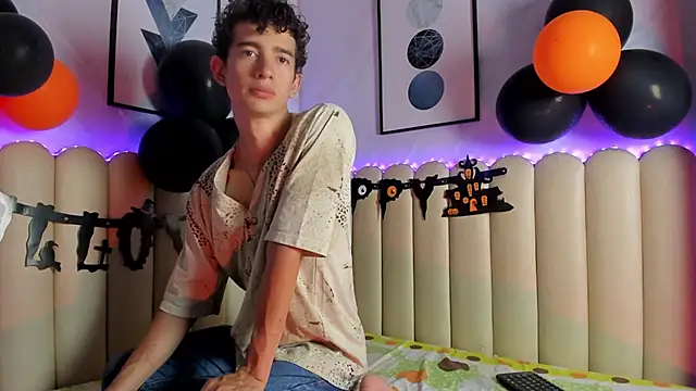 Sasha Blazes online show from October 23, 3:32 am