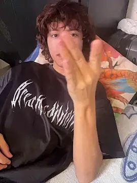 JoelnClouds online show from April 9, 6:58 pm