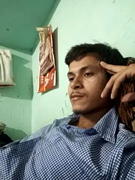 maxmishra18 online show from October 27, 3:58 pm