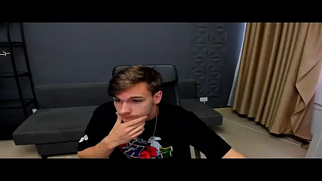 BradyFlint online show from April 30, 4:30 am