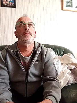 Ptitcouic online show from October 22, 11:47 am