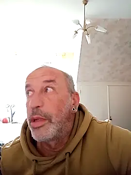 Ptitcouic online show from October 21, 8:50 am