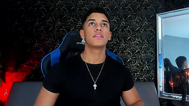 Zayne cross online show from November 2, 5:50 pm