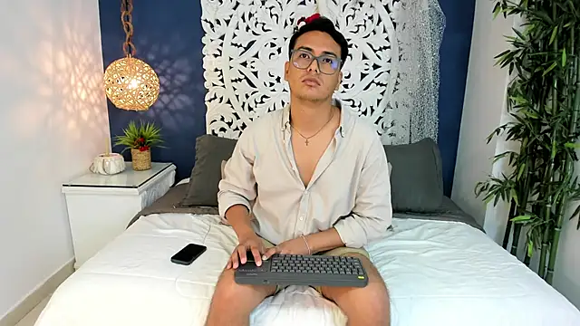 JohnBelRose online show from January 11, 12:37 am