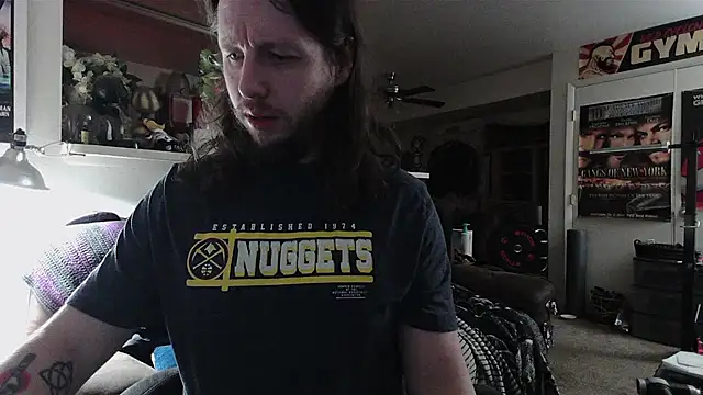 biggerisbetter12 online show from April 8, 5:30 am