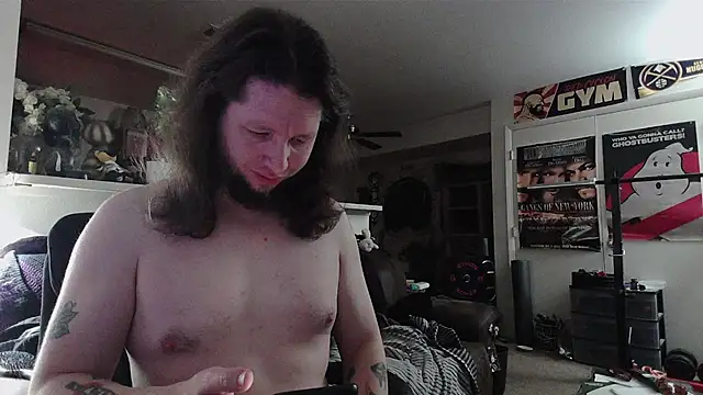 biggerisbetter12 online show from April 27, 8:55 am