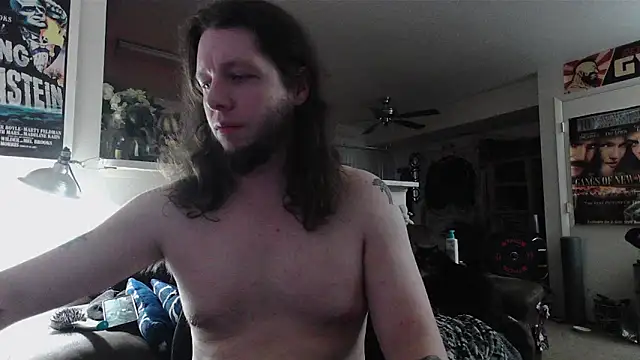 biggerisbetter12 online show from April 29, 11:59 am