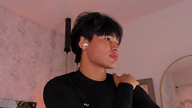 david lux online show from October 25, 1:24 pm