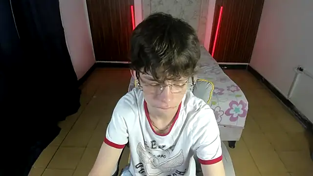 dilan orduz online show from October 21, 1:47 pm