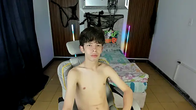 dilan orduz online show from November 3, 12:41 pm