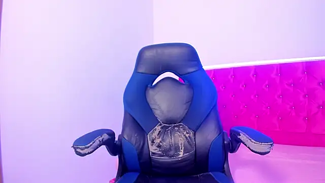 Mr Twix01 online show from October 25, 3:41 am