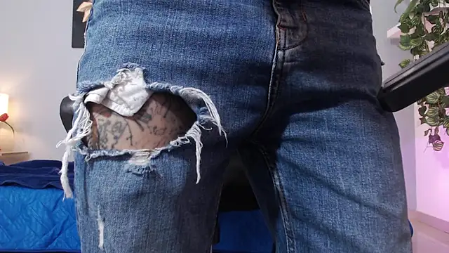 NoahDiaz online show from November 18, 3:05 pm