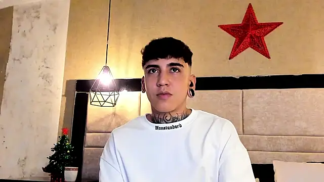 SantiOlsen online show from November 29, 2:57 am