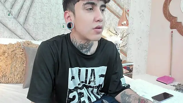 SantiOlsen online show from December 21, 3:36 am