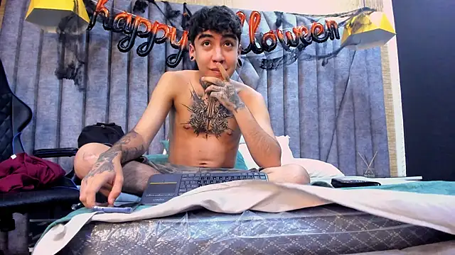 SantiOlsen online show from October 30, 12:06 pm