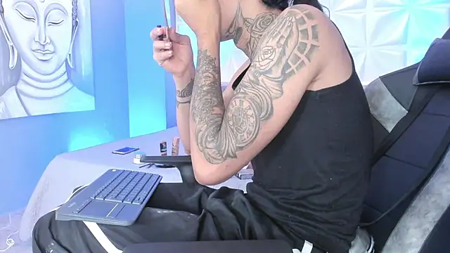 ArohomLester online show from April 1, 1:41 pm