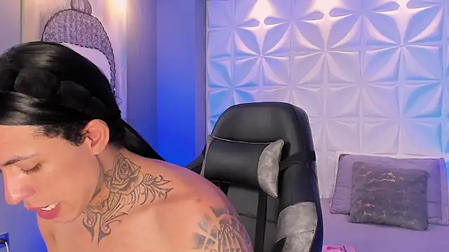 ArohomLester online show from April 6, 1:23 pm