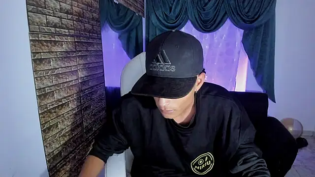 paul booy online show from November 25, 4:03 am