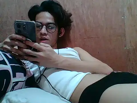 IAmYourKitty1 online show from October 20, 9:02 am