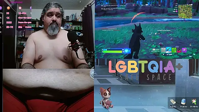 geekycastillo online show from December 1, 6:16 am