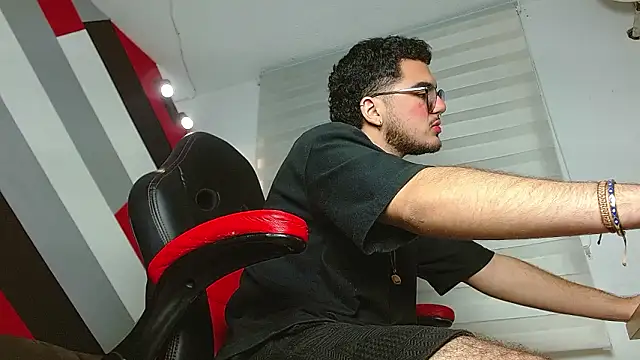 Zac Golden online show from February 4, 5:41 pm