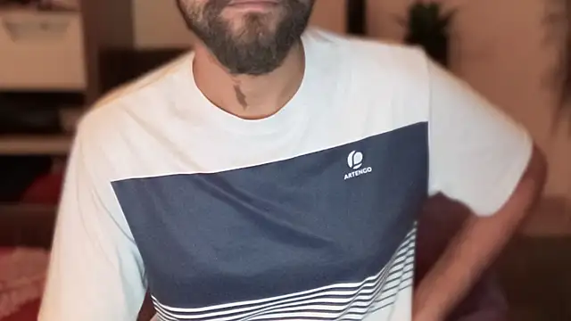 MakeMeAwareAah online show from January 15, 6:32 pm