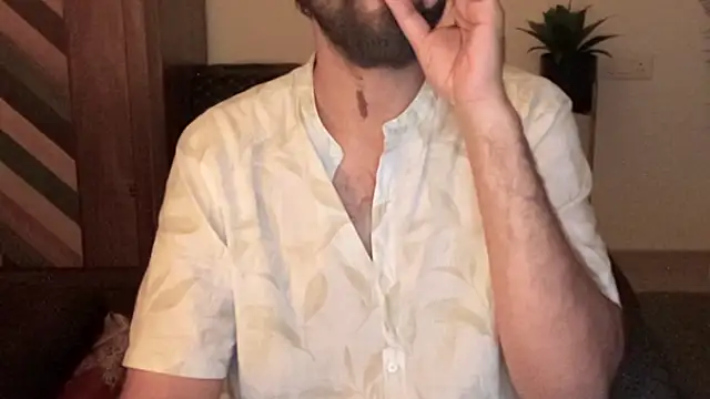 MakeMeAwareAah online show from January 13, 6:12 pm