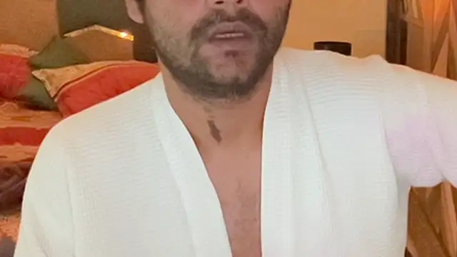MakeMeAwareAah online show from October 20, 2:54 pm